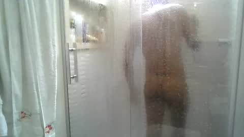 Snapshot of grego435380 chatting on 03-01-25, 06:21 grego435380 online show from 03-01-25, 06:21