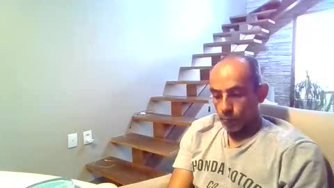 Snapshot of grego435380 chatting on 09-20-25, 06:31 grego435380 online show from 09-20-25, 06:31