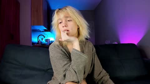 Greg-independent model online show from 12-07-24, 07:10