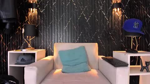 GregorySforza online show from 09-22-25, 12:29