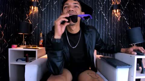 GregorySforza online show from 12-16-25, 04:23