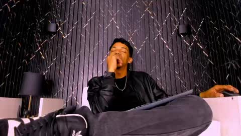 GregorySforza online show from 04-12-26, 10:20