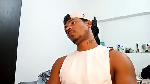 Snapshot of gregory_x chatting on 05-14-26, 01:45 Gregory max online show from 05-14-26, 01:45