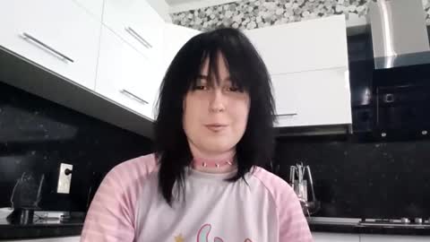 Snapshot of gregoryzehr chatting on 03-13-26, 06:42 Lilu online show from 03-13-26, 06:42