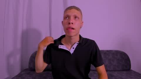 Snapshot of greiberland chatting on 04-14-26, 12:05 greiberland online show from 04-14-26, 12:05