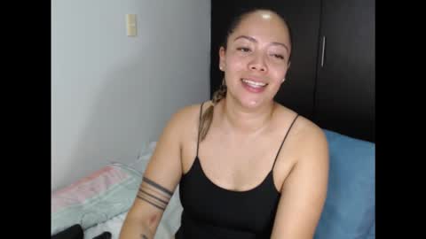 Snapshot of greicylondon chatting on 10-26-25, 10:04 grey online show from 10-26-25, 10:04