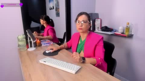 Snapshot of greta_borbon chatting on 07-10-26, 11:24 Greta online show from 07-10-26, 11:24
