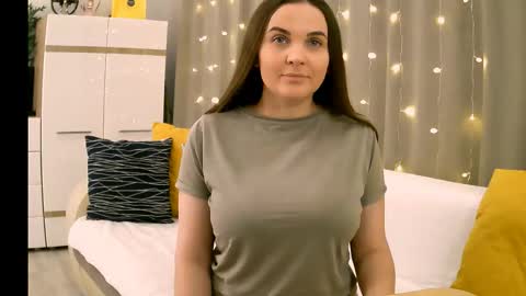 GretaGrant online show from 10-27-25, 02:59