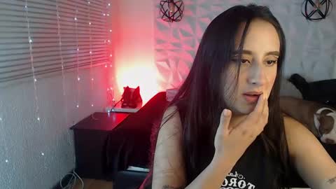 Snapshot of gretta_n_dannie chatting on 01-17-25, 04:28 Gretta n dannie online show from 01-17-25, 04:28