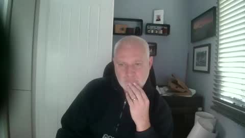 greyfox_6000 online show from 02-17-25, 04:15