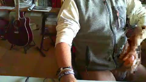greyhounddog online show from 07-11-26, 06:49