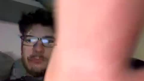 Snapshot of greyvan96 chatting on 12-17-24, 05:29 Perfectlyaveragesavage online show from 12-17-24, 05:29