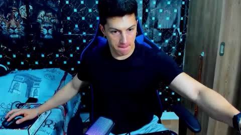 Snapshot of griego01 chatting on 12-20-25, 11:56 griego01 online show from 12-20-25, 11:56