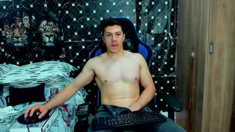 Snapshot of griego01 chatting on 02-24-26, 01:14 griego01 online show from 02-24-26, 01:14