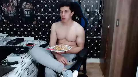 Snapshot of griego01 chatting on 03-17-26, 12:37 griego01 online show from 03-17-26, 12:37