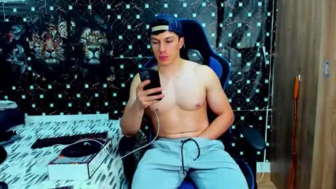 griego01 online show from 05-20-26, 05:46