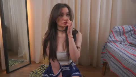 Gwen online show from 04-10-26, 04:39