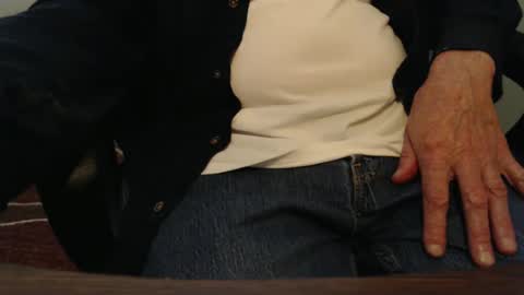 griz01 online show from 09-18-25, 03:47