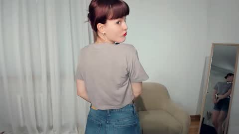 Snapshot of grl_in_power chatting on 12-16-25, 08:08 Sara online show from 12-16-25, 08:08