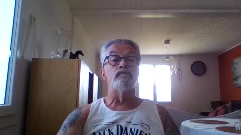 Grybear online show from 04-21-26, 10:54