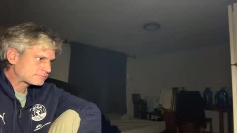 guardiannif_ online show from 02-20-25, 04:07