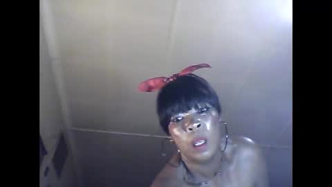 Snapshot of gucci_bx chatting on 12-18-24, 03:15 gucci-bx online show from 12-18-24, 03:15