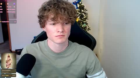 Snapshot of gucciboi4 chatting on 01-11-26, 05:29 gucciboi4 online show from 01-11-26, 05:29