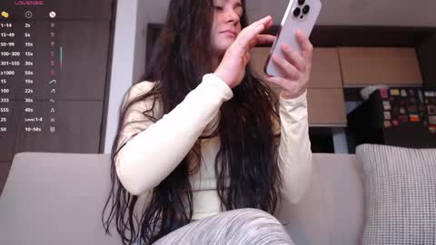 Elena online show from 05-25-26, 06:36