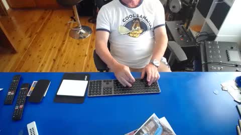 Snapshot of guesswhatigot2 chatting on 12-06-24, 07:32 guesswhatigot2 online show from 12-06-24, 07:32