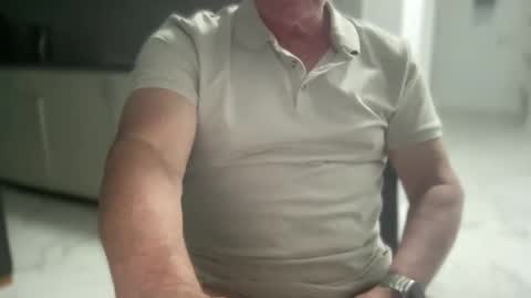 Snapshot of guesswhatigot2 chatting on 01-04-25, 12:05 guesswhatigot2 online show from 01-04-25, 12:05