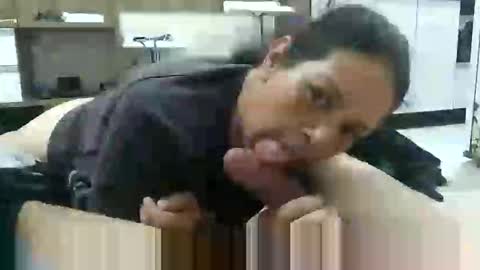 Guilika online show from 05-24-26, 01:43