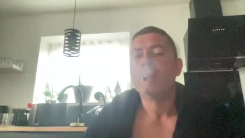 guil0 online show from 09-09-25, 09:53