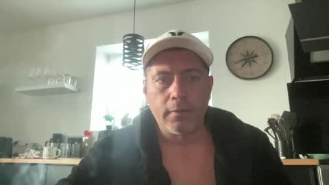 guil0 online show from 09-15-25, 09:42