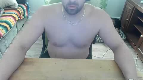 Snapshot of guillaume666286050 chatting on 04-25-26, 02:47 guillaume666286050 online show from 04-25-26, 02:47