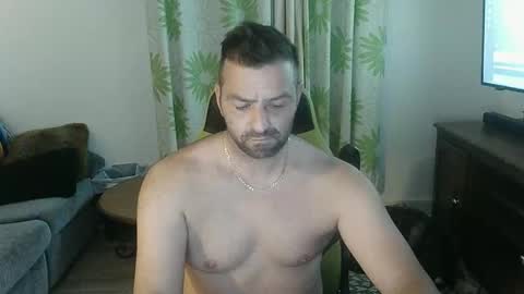 Snapshot of guillaume666286050 chatting on 06-05-26, 01:12 guillaume666286050 online show from 06-05-26, 01:12