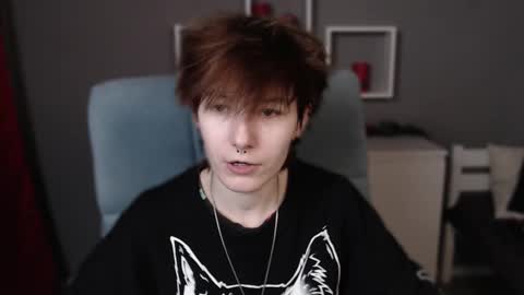 guitarandangell online show from 11-18-25, 03:45