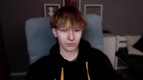 guitarandangell online show from 02-25-26, 11:09