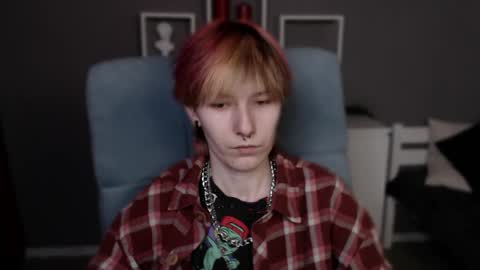 guitarandangell online show from 04-09-26, 05:18