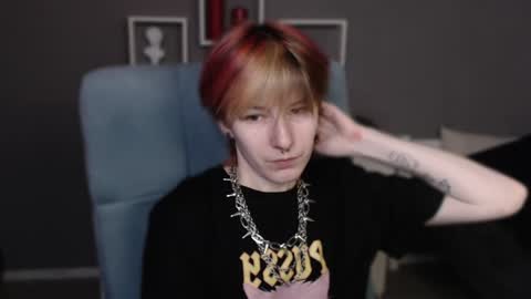 guitarandangell online show from 04-21-26, 09:04