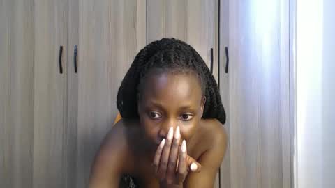 Miss Incredible online show from 11-08-25, 10:59