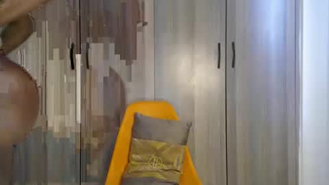 Miss Incredible online show from 02-08-26, 01:03