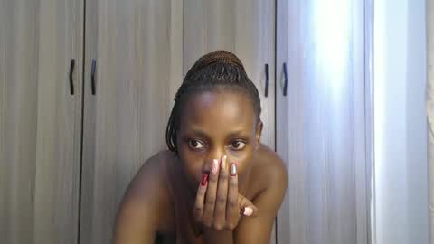 Miss Incredible online show from 04-01-26, 11:11