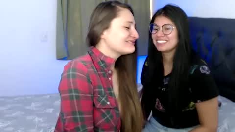 Vane blonde and Hazell black hair online show from 01-13-25, 06:27