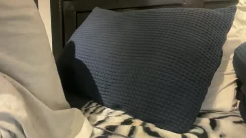 Snapshot of gumbywanna chatting on 11-19-25, 08:47 gumbywanna online show from 11-19-25, 08:47