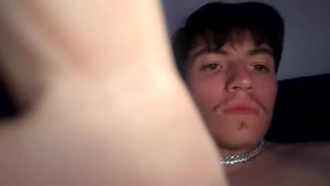 gustavog79 online show from 04-15-26, 07:04