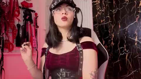 Miss online show from 09-26-25, 01:04