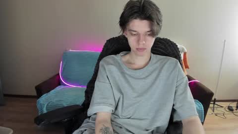 Snapshot of guy_liam1 chatting on 01-05-25, 12:42 guy_liam1 online show from 01-05-25, 12:42