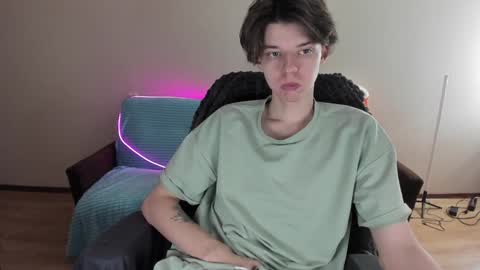 Snapshot of guy_liam1 chatting on 01-08-25, 04:55 guy_liam1 online show from 01-08-25, 04:55