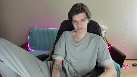 Snapshot of guy_liam1 chatting on 02-03-25, 03:06 guy_liam1 online show from 02-03-25, 03:06
