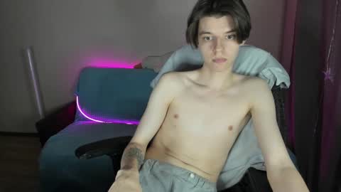 Snapshot of guy_liam1 chatting on 03-06-25, 05:22 guy_liam1 online show from 03-06-25, 05:22